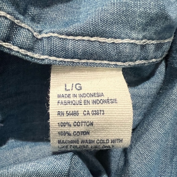 American Eagle Outfitters Men’s Button Down Denim Shirt Size Large Athletic Fit - Picture 9 of 10